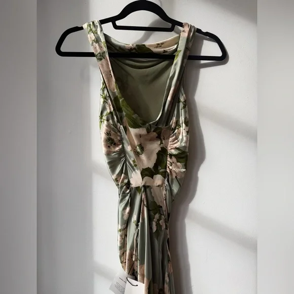 NEW NWT Reformation Anaiis Silk Maxi Dress Tarragon Floral Open Back High Neck 6 - Picture 16 of 17